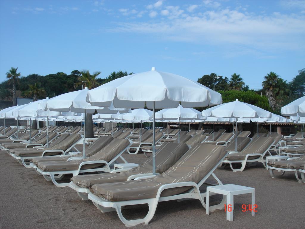 Agay Beach Hotel Saint-Raphaël Dış mekan fotoğraf